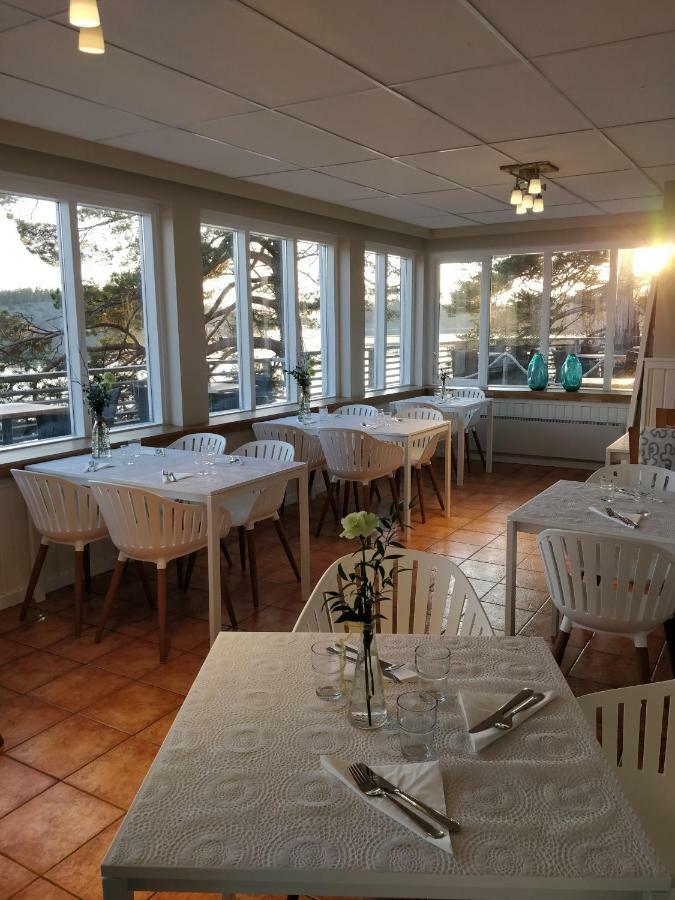 Pensar Hotelli & Ravintola Sandvik Nauvo Extérieur photo